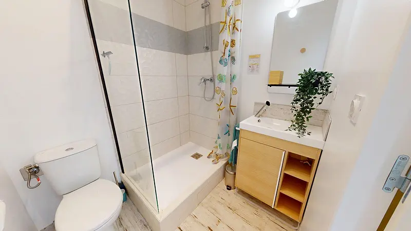 Photo du 38 Avenue François Mitterrand, 69500 Bron, France Bron