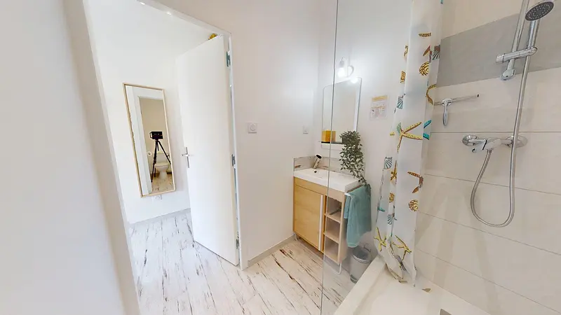 Photo du 38 Avenue François Mitterrand, 69500 Bron, France Bron