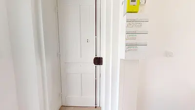 Photo du 83 Rue Alexandre Boutin, Droite, 69100 Villeurbanne, France Villeurbanne