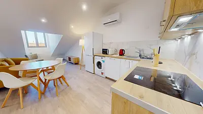 Photo du 83 Rue Alexandre Boutin, Droite, 69100 Villeurbanne, France Villeurbanne