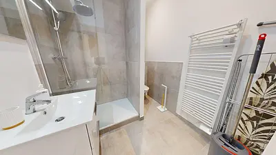 Photo du 83 Rue Alexandre Boutin, Droite, 69100 Villeurbanne, France Villeurbanne