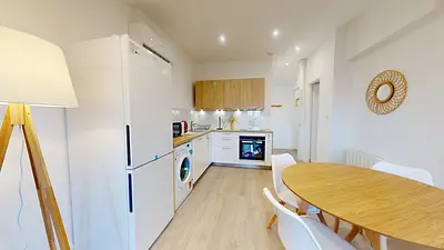 Photo du 83 Rue Alexandre Boutin, Droite, 69100 Villeurbanne, France Villeurbanne