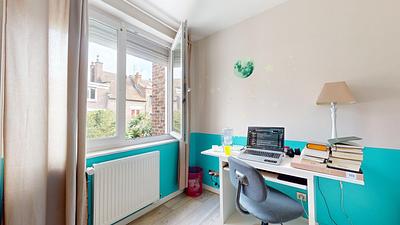 Photo du 116 Rue Jean-Jacques Rousseau, 59260 Lille, France Lille
