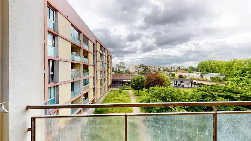 Photo du 5 Place De Milan, 31100 Toulouse, France Toulouse