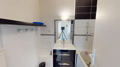 Photo du 28 Avenue Marie Reynoard, 38100 Grenoble, France Grenoble