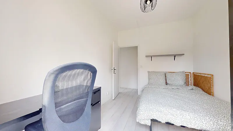 Photo du 17 Cours Monseigneur Roméro, 91000 Évry, France Évry