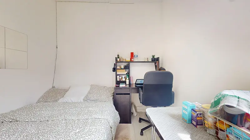 Photo du 17 Cours Monseigneur Roméro, 91000 Évry, France Evry