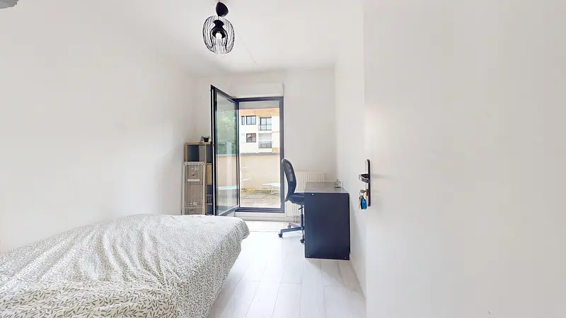 Photo du 17 Cours Monseigneur Roméro, 91000 Évry, France Evry