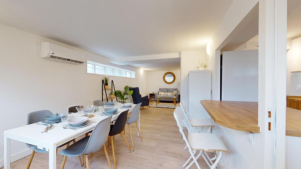 Photo du 33 Rue Thénard, 69008 Lyon, France Lyon