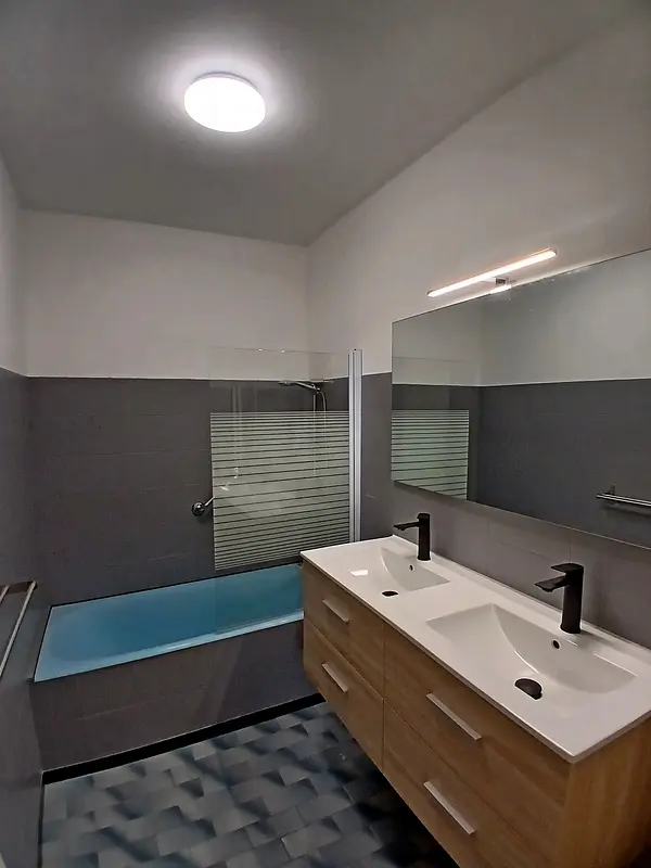 Photo du 7 Rue Du Docteur Schweitzer, 38100 Grenoble, France Grenoble