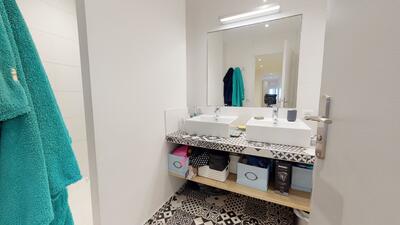 Photo du 77 Rue du 1er Mars 1943, 69100 Villeurbanne, France Villeurbanne