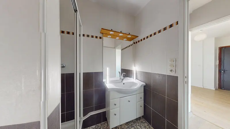 Photo du 125 Rue Léon Blum, 69100 Villeurbanne, France Villeurbanne