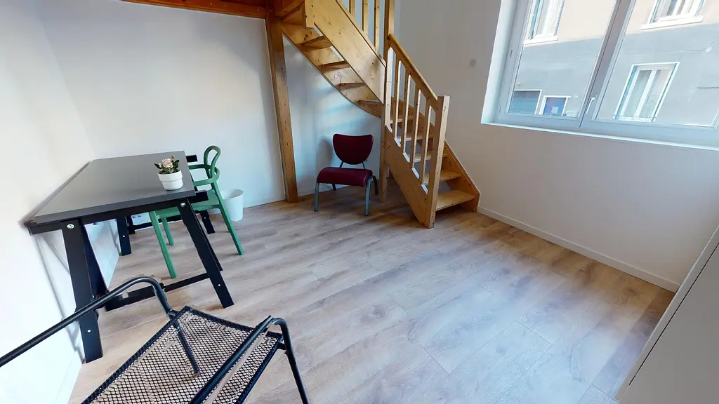 Photo du 27 Rue Ferrer, 69600 Oullins-Pierre-Bénite, France Oullins-Pierre-Bénite