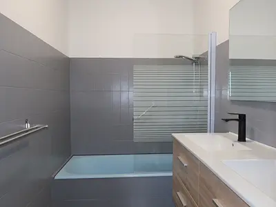 Photo du 7 Rue Du Docteur Schweitzer, 38100 Grenoble, France Grenoble