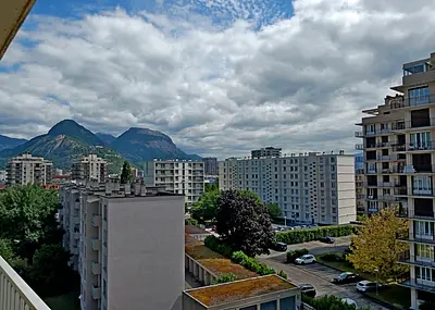 Photo du 7 Rue Du Docteur Schweitzer, 38100 Grenoble, France Grenoble