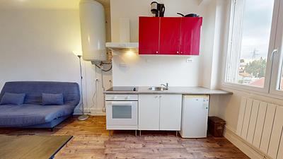 Photo du 93 Rue De La Roche Du Geai, 42000 Saint-Étienne, France Saint-Étienne