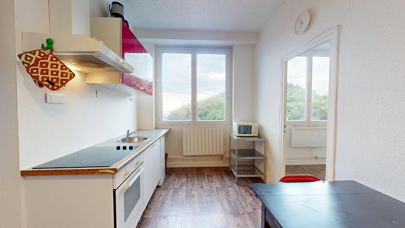 Photo du 93 Rue De La Roche Du Geai, 42000 Saint-Étienne, France Saint-Étienne