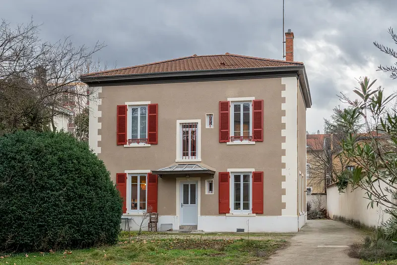 Photo du 19 rue Victor Hugo, 69100 Villeurbanne, France Villeurbanne