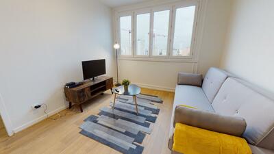 Photo du 261 rue du 4 août 1789, 69100 Villeurbanne, France Villeurbanne