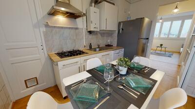 Photo du 261 rue du 4 août 1789, 69100 Villeurbanne, France Villeurbanne