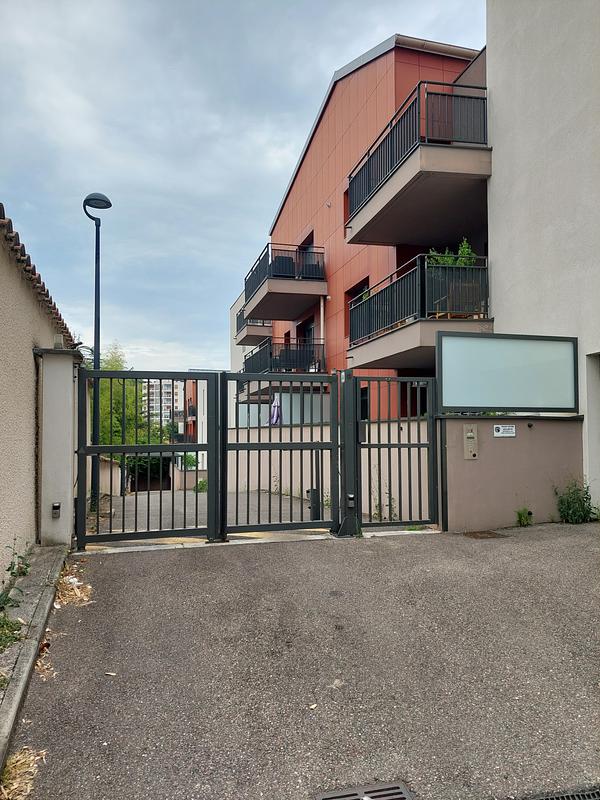 Photo du 7 Rue Des Jardins, B06, 69600 Oullins, France Oullins