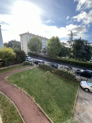 Photo du 29 Rue Du 11 Novembre 1918, 69500 Bron, France Bron