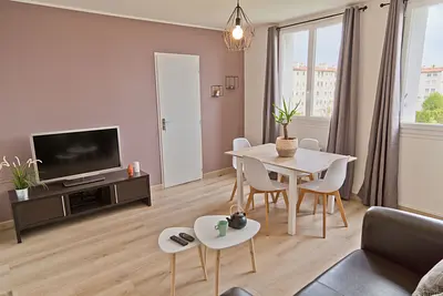 Photo du 22 Rue Braille, 17000 La Rochelle, France La Rochelle