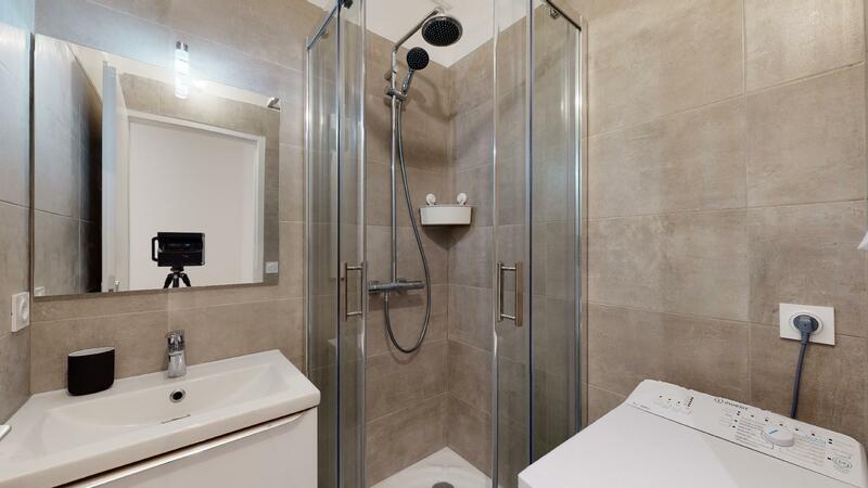 Photo du 32 Rue Du Professeur Joseph Nicolas, 69008 Lyon, France Lyon