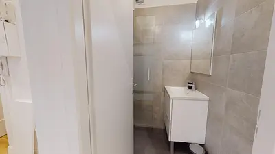 Photo du 32 Rue Du Professeur Joseph Nicolas, 69008 Lyon, France Lyon