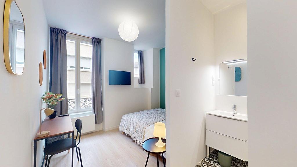 Photo du 1 Rue Manescau, 64000 Pau, France Pau