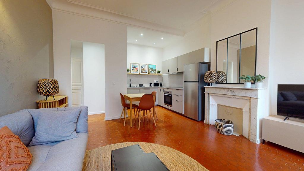 Photo du 3 Rue Truguet, 83000 Toulon, France Toulon