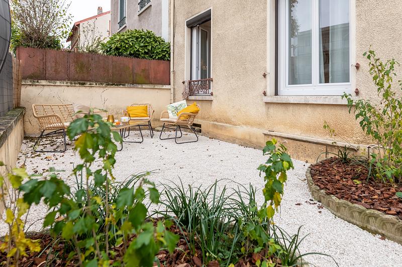 Photo du 32 avenue Jean Jaures, 69200 Vénissieux, France Vénissieux