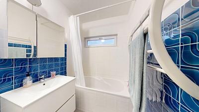 Photo du 2 Avenue Raymond De Veyssière, 69130 Écully, France Écully