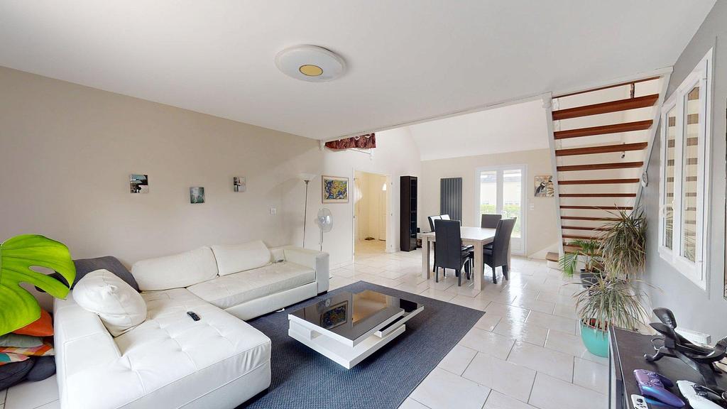 Photo du 27 Rue De Freyssinet, 37300 Joué-lès-Tours, France Joué-lès-Tours