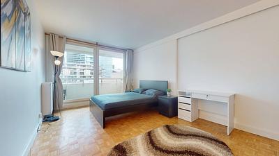 Photo du 4 Square Henri Regnault, 92400 Courbevoie, France Courbevoie