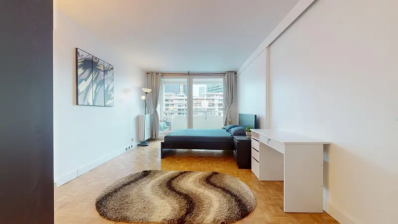 Photo du 4 Square Henri Regnault, 92400 Courbevoie, France Courbevoie