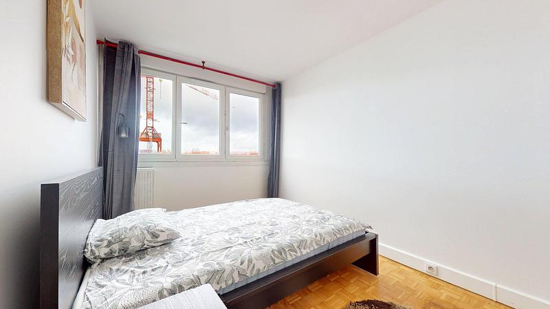 Photo du 4 Square Henri Regnault, 92400 Courbevoie, France Courbevoie