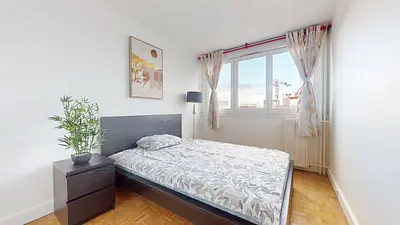 Photo du 4 Square Henri Regnault, 92400 Courbevoie, France Courbevoie