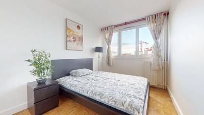 Photo du 4 Square Henri Regnault, 92400 Courbevoie, France Courbevoie