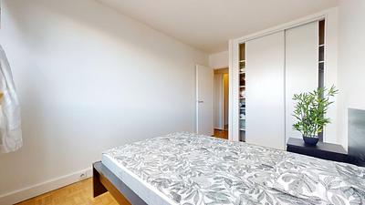 Photo du 4 Square Henri Regnault, 92400 Courbevoie, France Courbevoie