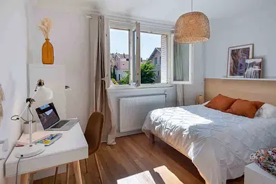 Photo du 17 Rue Antoine Péricaud, 69008 Lyon, France Lyon