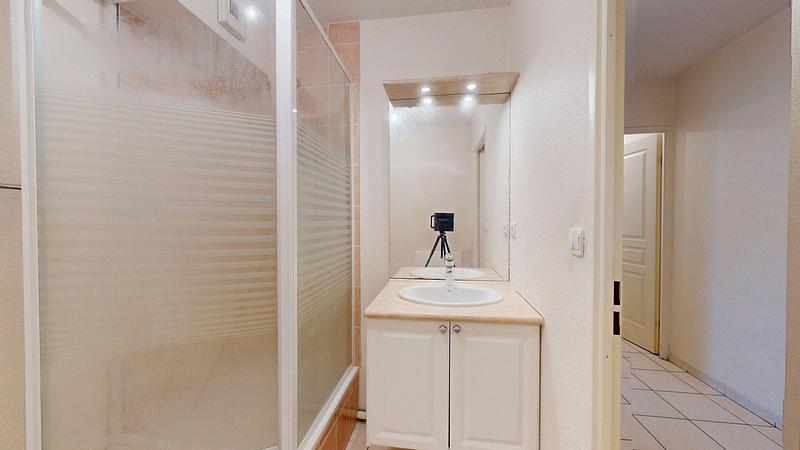 Photo du 10 Rue Voltaire, 69310 Oullins-Pierre-Bénite, France Oullins-Pierre-Bénite