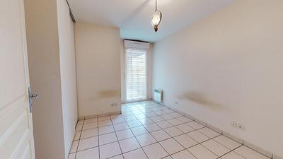 Photo du 10 Rue Voltaire, 69310 Oullins-Pierre-Bénite, France Oullins-Pierre-Bénite