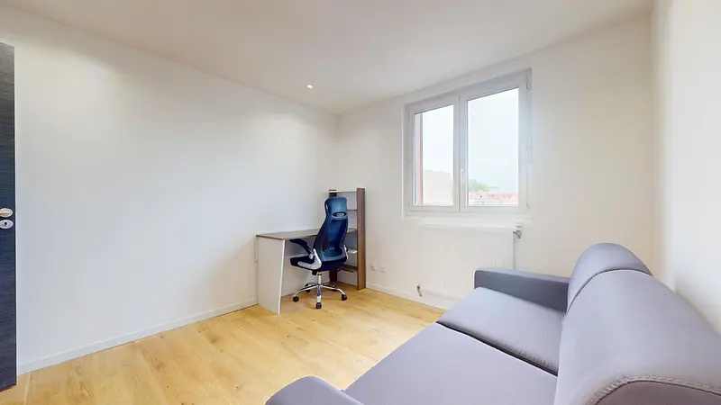 Photo du 77 Avenue Jeanne d'Arc, 38100 Grenoble, France Grenoble