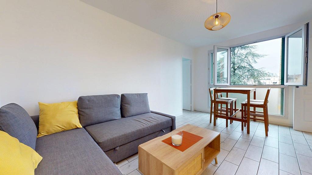 Photo du 35 Avenue De La Gare, 95170 Deuil-la-Barre, France Deuil-la-Barre