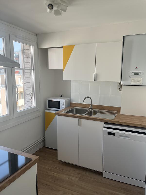 Photo du 10 Avenue Roger Salengro, 69100 Villeurbanne, France Villeurbanne