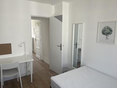 Photo du 10 Avenue Roger Salengro, 69100 Villeurbanne, France Villeurbanne