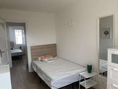 Photo du 10 Avenue Roger Salengro, 69100 Villeurbanne, France Villeurbanne