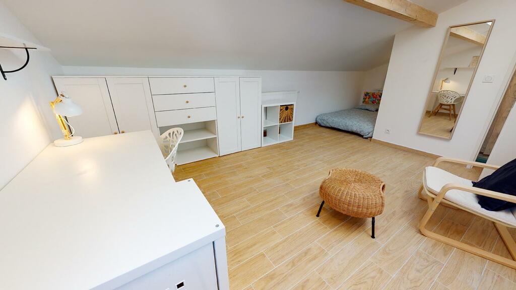 Photo du 7 rue René Prolongée, Maison neuve, 69100 Villeurbanne, France Villeurbanne