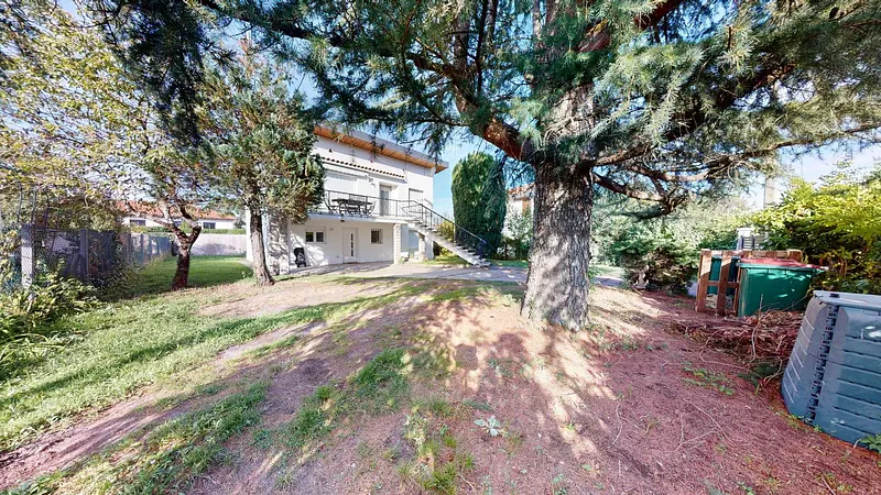 Photo du 5bis Avenue Raymond Poincaré, 33600 Pessac, France Pessac